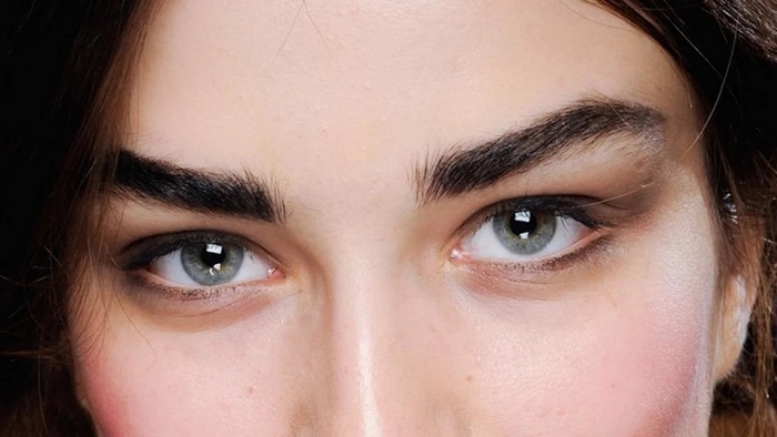 Eyebrows can they grow thick