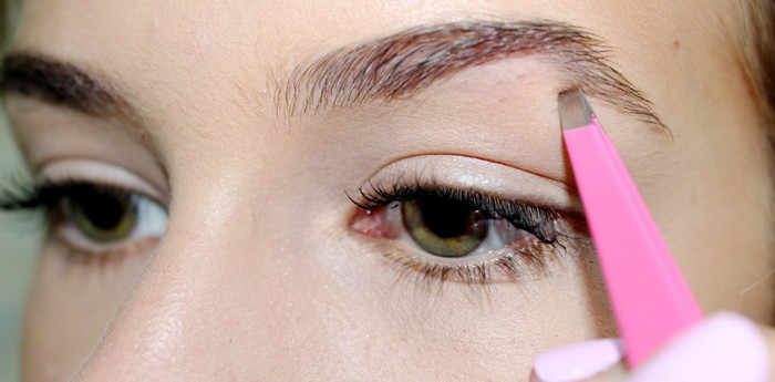 EYEBROW SLITS TUTORIAL
