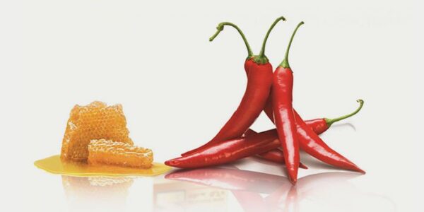 Honey and red pepper for eyebrow growth
