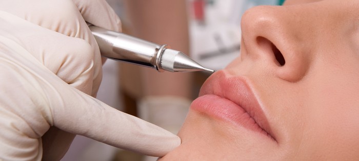 permanent makeup lips
