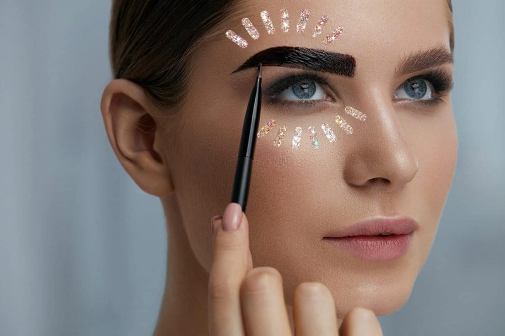 Eyebrow tinting how to do it, mistakes to avoid and what products to use